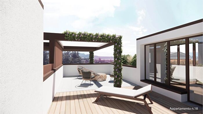 Appartamento trilocale in vendita in Verbania