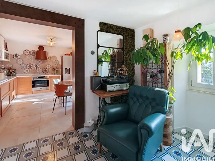 Casa trilocale in vendita in Via Montecavallo, Tolentino