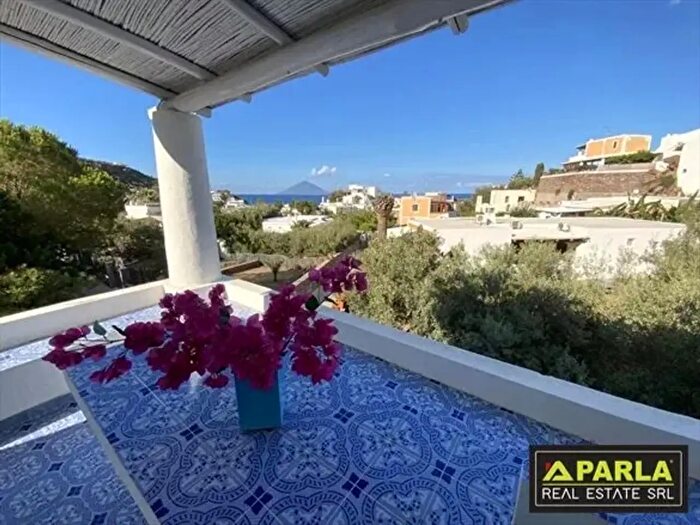 Casa con 9 locali in vendita in Panarea, Lipari