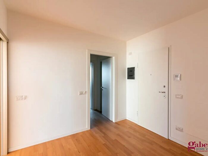 Appartamento trilocale in vendita in Via Francesco Crispi, Busto Arsizio