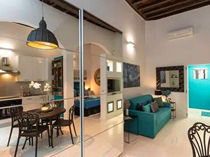 Appartamento monolocale in affitto in Via Giulia, Roma