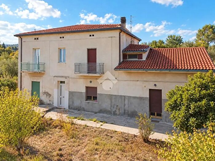 Casa quadrilocale in vendita in Contrada Bardella, Ortona