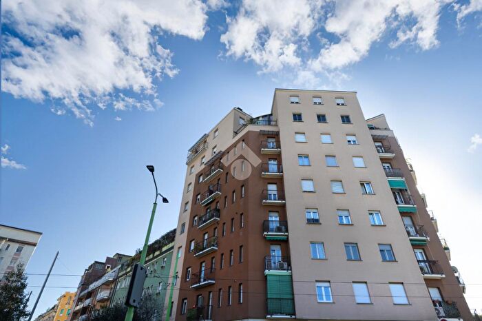 Appartamento trilocale in vendita in Via Valassina, Milano