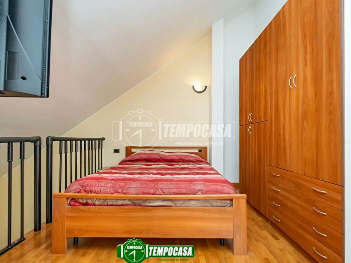 Appartamento bilocale in vendita in Via Dante, Cambiago