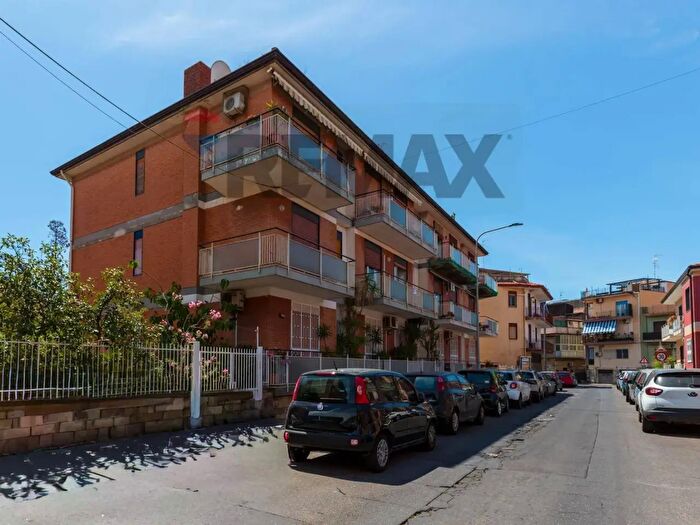 Appartamento bilocale in vendita in Via Antonino Privitera, Aci Castello