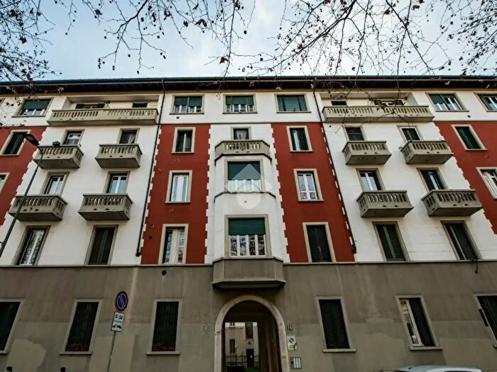 Appartamento trilocale in vendita in Viale Tibaldi, Milano