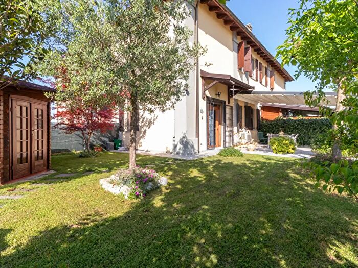 Casa quadrilocale in vendita in San Giovanni In Persiceto