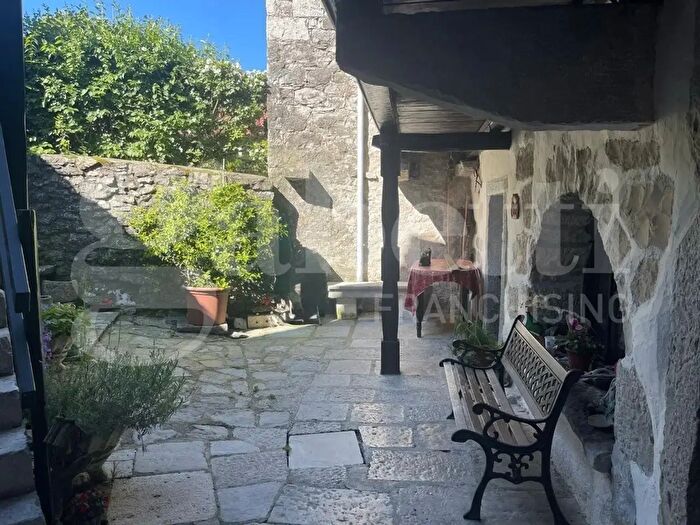 Casa con 5 locali in vendita in Aurisina Snc, Duino Aurisina