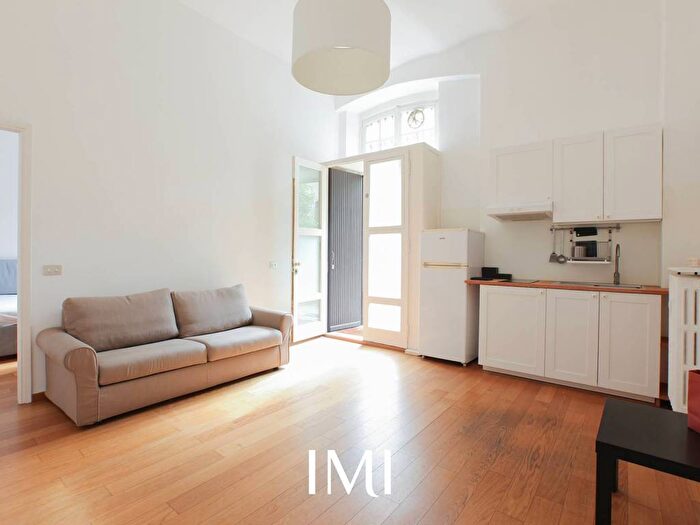 Appartamento bilocale in affitto in Via Edmondo De Amicis, Corso Genova, Milano