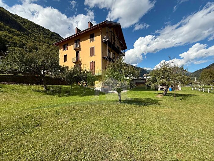 Appartamento trilocale in vendita in Scopa