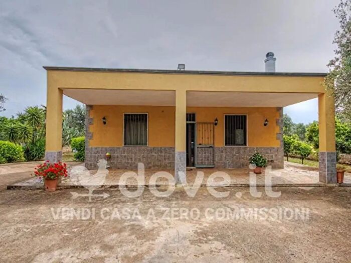 Casa trilocale in vendita in Contrada Carlo di Noi Inferiore Snc, Francavilla Fontana