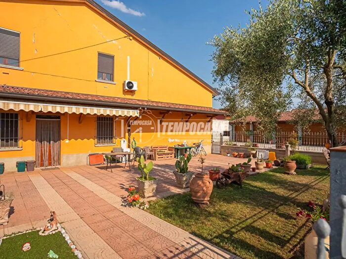 Appartamento bilocale in vendita in Via Sant'Eurosia d, Montichiari