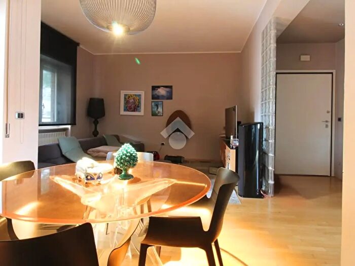 Appartamento trilocale in vendita in Via Luigi Tripoti, Teramo