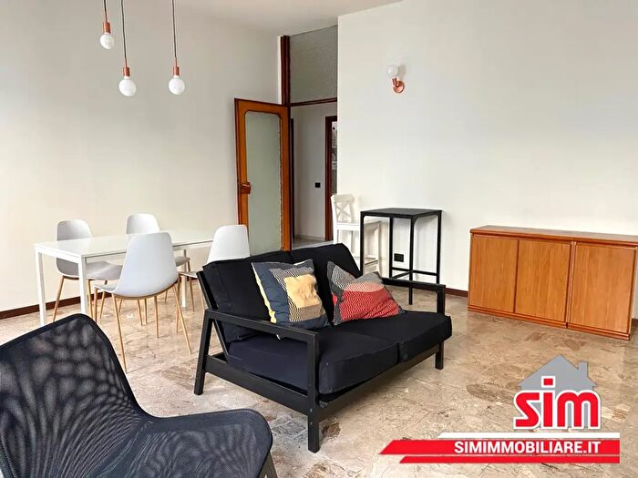 Appartamento trilocale in affitto in Via Mossotti Snc, Novara
