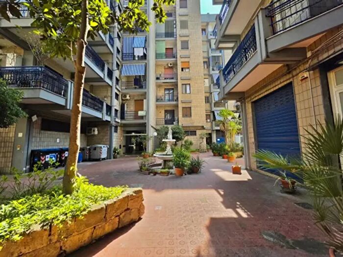 Appartamento bilocale in affitto in Via Nicola Nicolini, Napoli