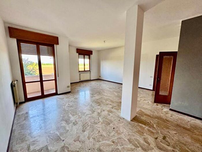 Appartamento quadrilocale in vendita in Via della Besurica, Piacenza