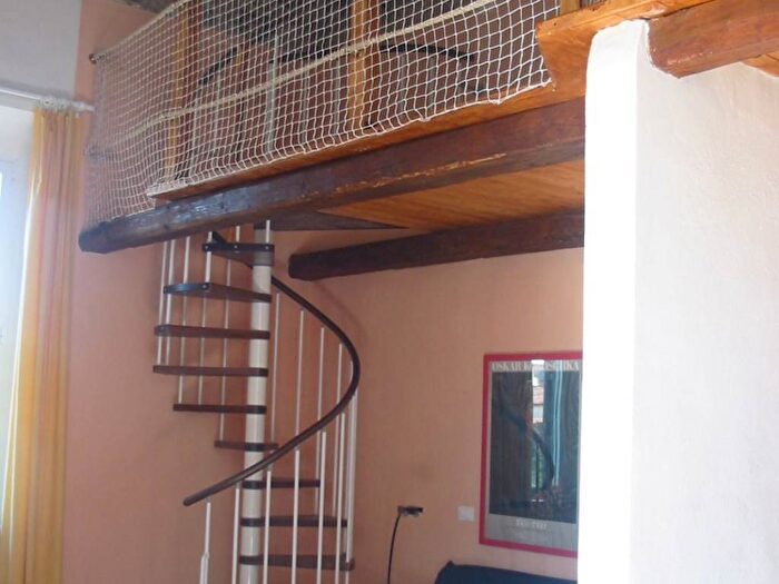 Appartamento trilocale in affitto in Zola Galilei, Livorno