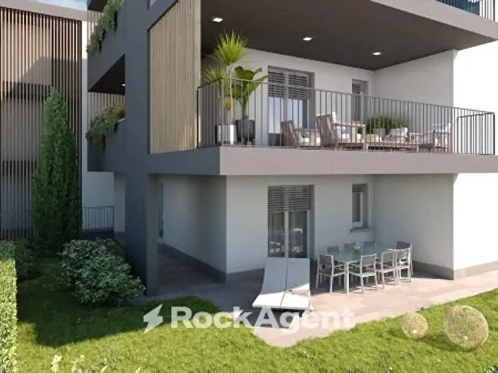 Appartamento trilocale in vendita in Via Giovanni Boccaccio, Mozzo