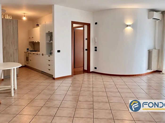 Appartamento trilocale in vendita in Via Kennedy, Palazzolo Sull'Oglio
