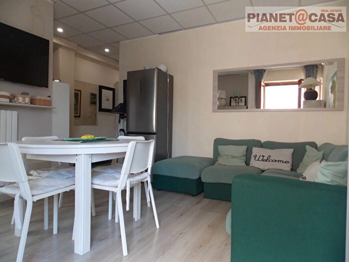 Appartamento trilocale in vendita in Via Filzi, Martinsicuro