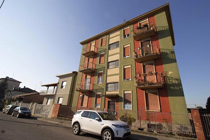 Appartamento trilocale in affitto in Via NSauro, Olgiate Olona