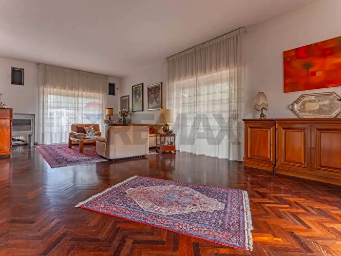 Casa con 10 locali in vendita in Via Bitritto Parco Adria, Bari