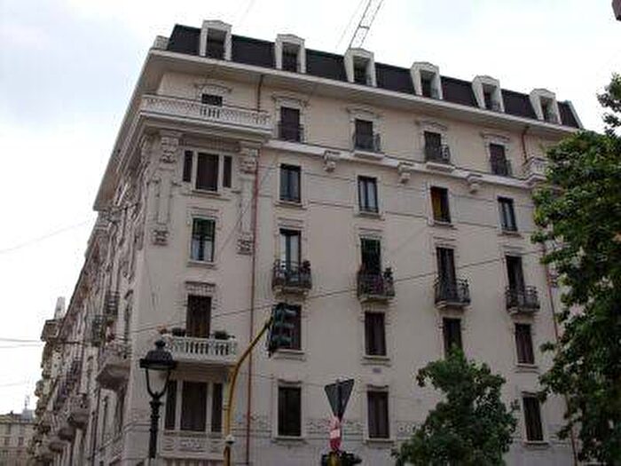 Appartamento bilocale in affitto in Via Pietro Borsieri, Isola, Milano