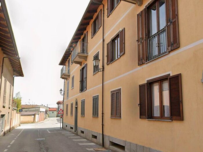 Appartamento quadrilocale in affitto in Via Cappuccini, Centro, Caraglio