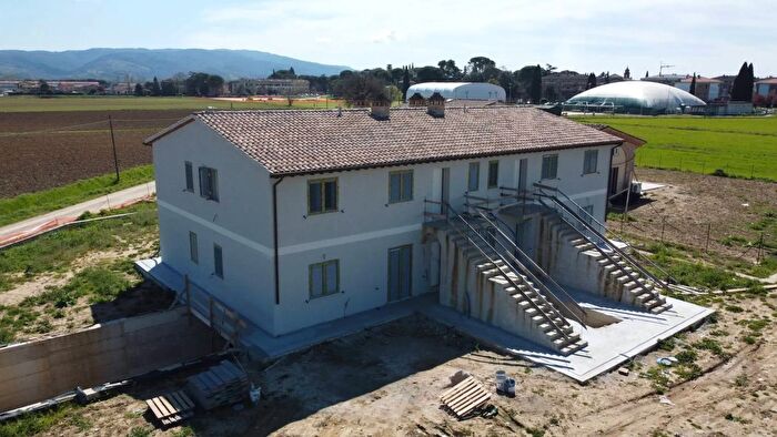 Appartamento quadrilocale in vendita in Strada Madonnuccia Ciribifera Perugia, Perugia