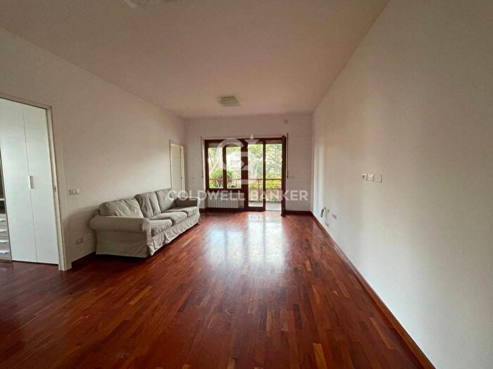 Appartamento trilocale in affitto in Largo Temistocle Solera, Nuovo Salario, Roma