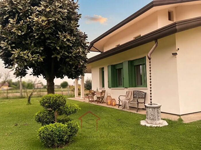 Casa con 5 locali in vendita in Via Cesare Battisti, Vigonza