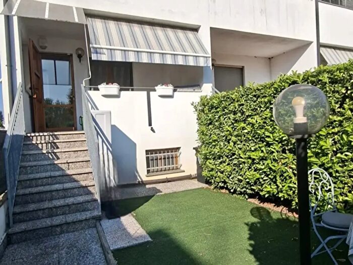 Casa quadrilocale in vendita in Via Don G Leporati, Torrile