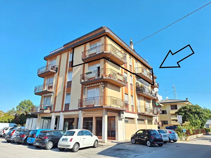 Appartamento quadrilocale in vendita in Via Fornase, Spinea