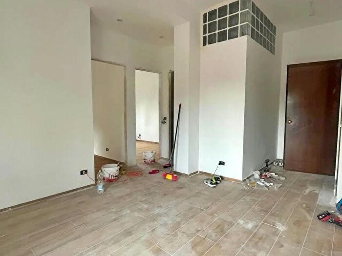 Appartamento trilocale in vendita in Via della Palmarola Nuova, Roma