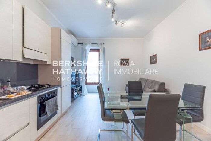 Appartamento bilocale in vendita in Via Vittorio Veneto, Roma