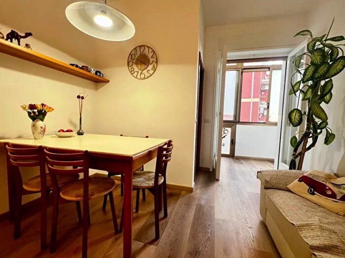 Appartamento bilocale in affitto in Via Ferruccio Parri, Milano