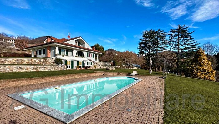 Casa trilocale in vendita in Arizzano