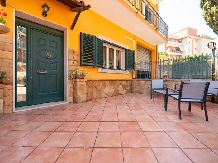 Appartamento quadrilocale in affitto in Siracusa