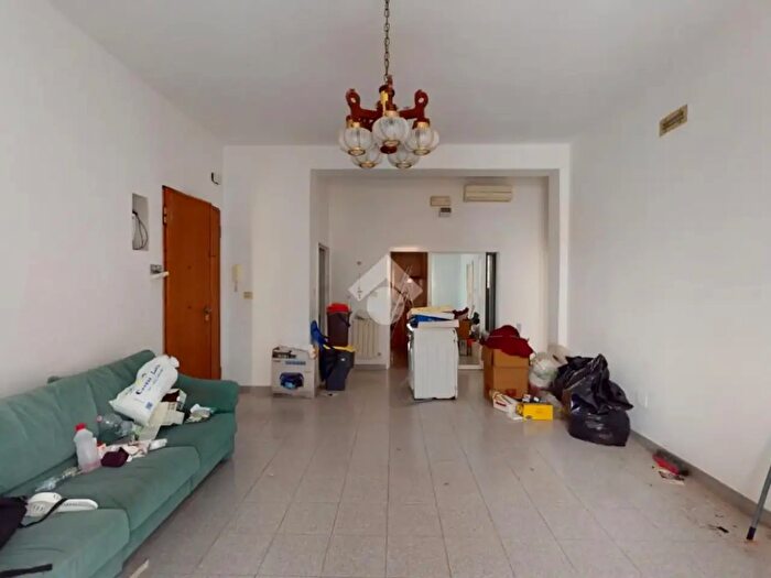 Appartamento trilocale in vendita in Via Michele Casavola, Martina Franca