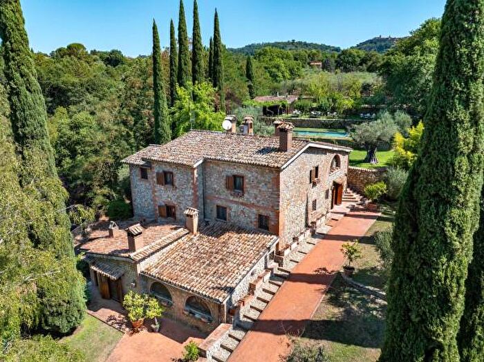 Casa con 6 locali in vendita in Vocabolo Pineto, Monteleone DOrvieto