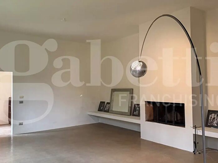 Casa con 8 locali in vendita in Via Cella, Ravenna