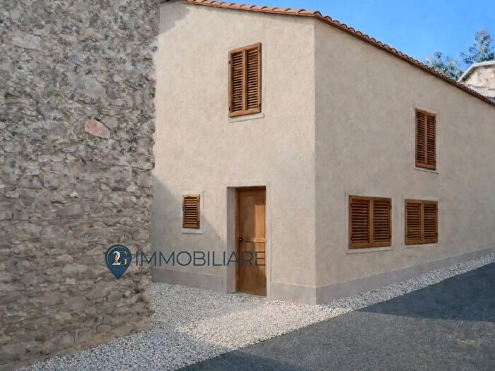 Casa bilocale in vendita in Via Poggio, Ameglia