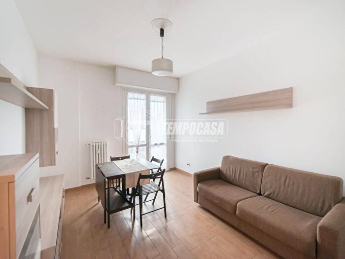 Appartamento monolocale in affitto in Via Lorenteggio, Inganni, Milano