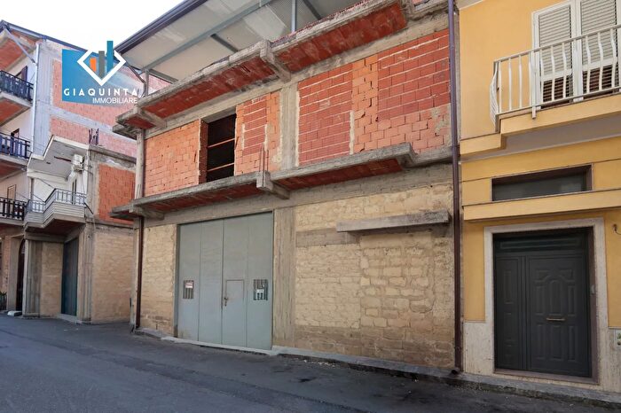 Casa in vendita in Via Pietro Maroncelli Snc, Palagonia
