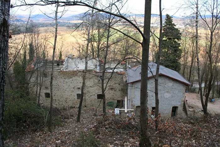 Casa con 9 locali in vendita in Perugia Perugia, Perugia