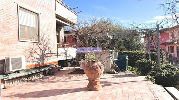 Appartamento con 5 locali in vendita in Via Luigi Galvani, Massa E Cozzile