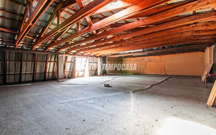 Appartamento con 5 locali in vendita in Via XX Settembre, Lurate Caccivio