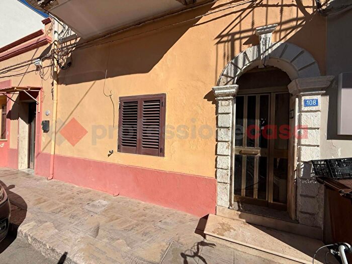 Appartamento trilocale in vendita in Via Luigi di Savoia, Pulsano