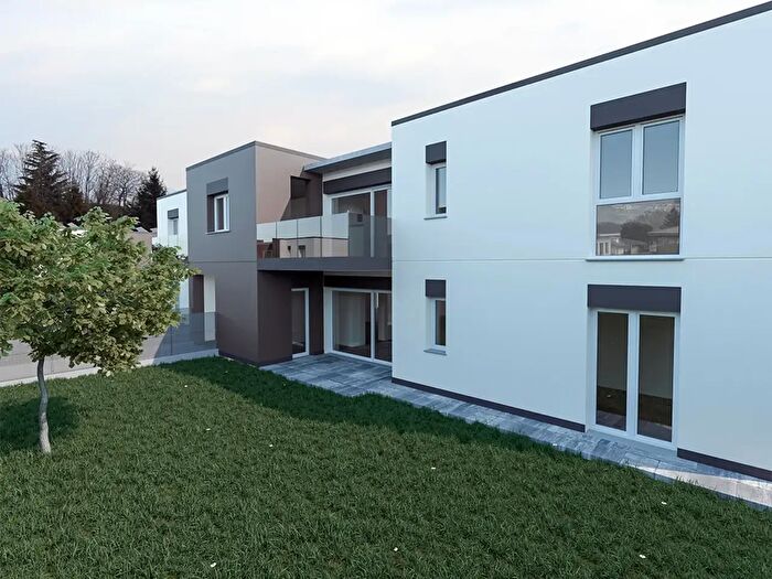 Appartamento quadrilocale in vendita in Via Belvedere, Anzano Del Parco