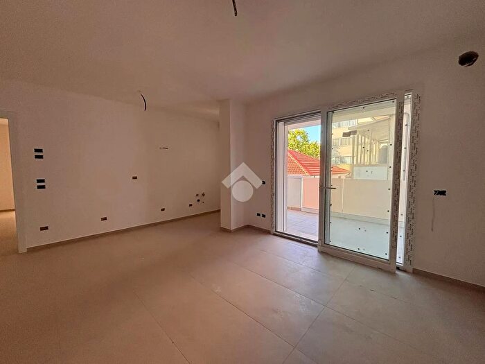 Appartamento trilocale in vendita in Via Elios Mauro, BellariaIgea Marina